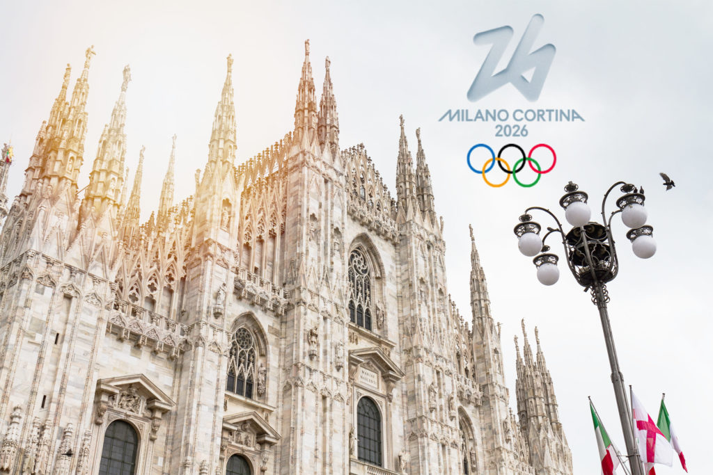 beautiful-panoramic-view-duomo-square-milan-with-big-street-lamp-italy milano cortina olimpiadi 2026